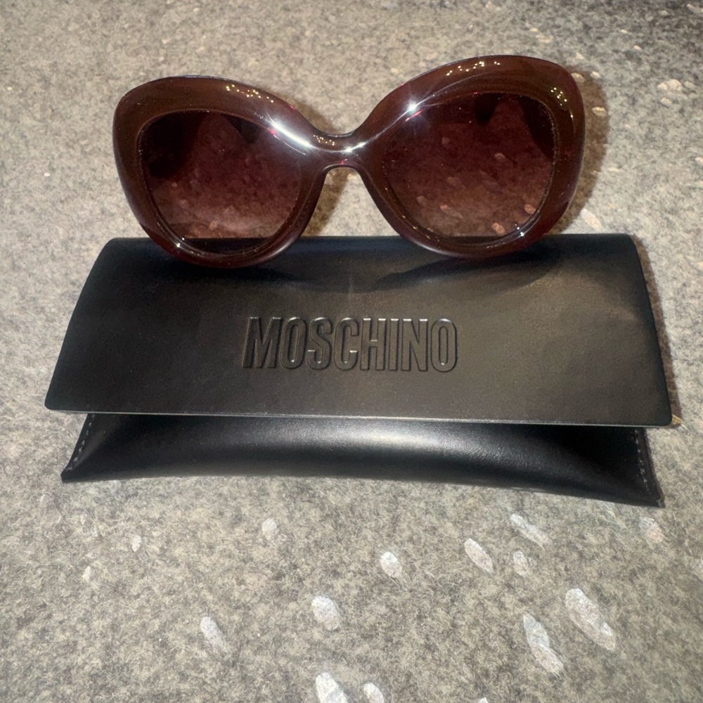 Moschino Oversized Brown Gradient Women's Sunglasses - Picture 5 of 8